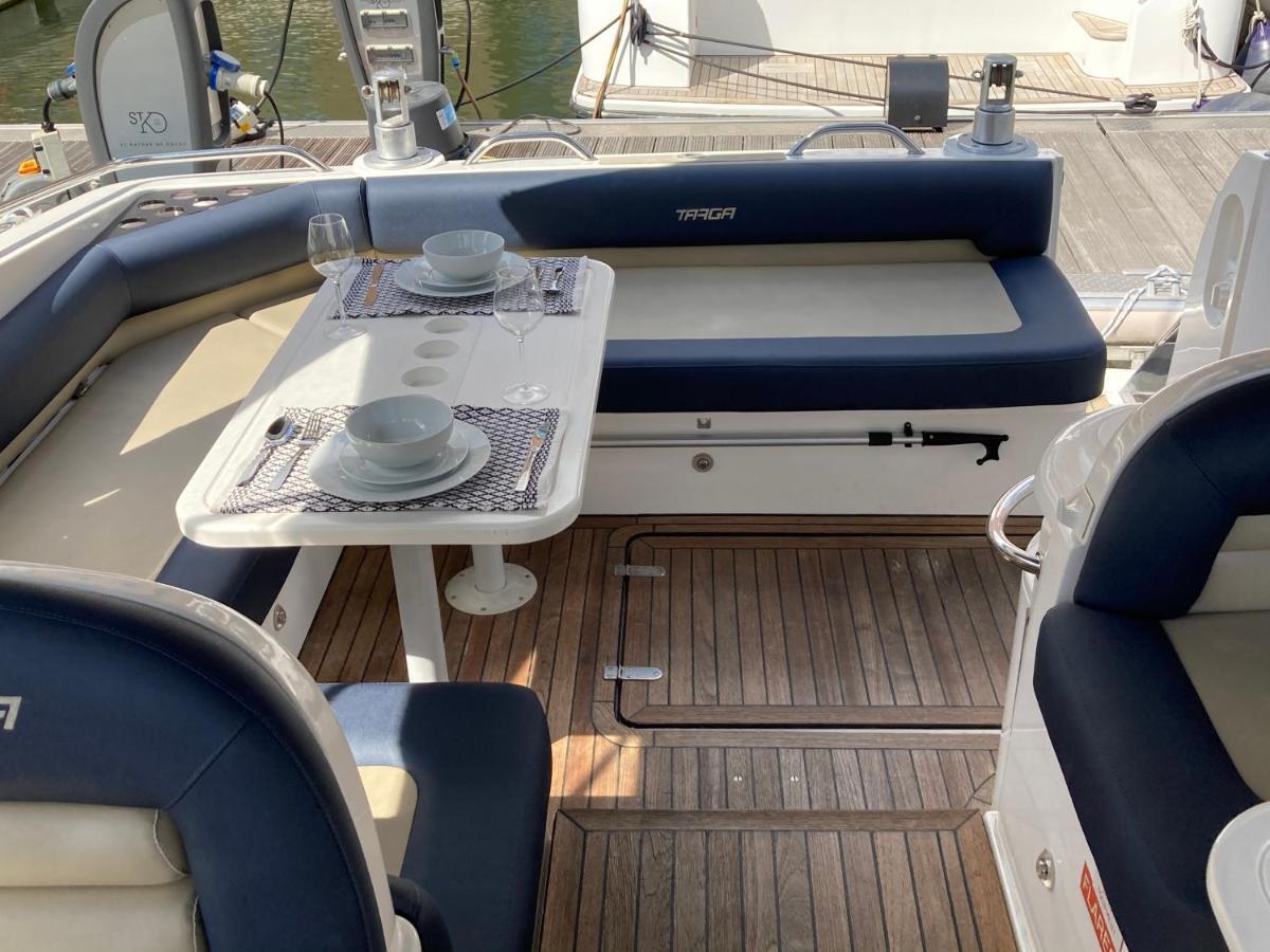 Entire Boat At St Katherine Docks 2 Available Select Using Room Options London Exterior photo