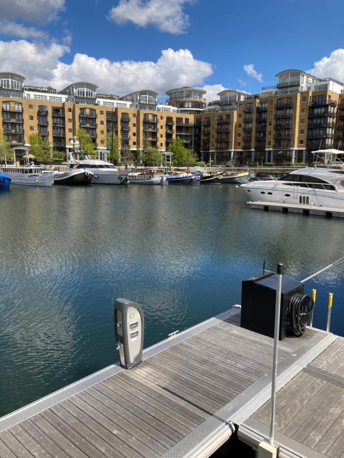 Entire Boat At St Katherine Docks 2 Available Select Using Room Options London Exterior photo